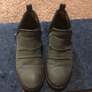 Fluevog Evers - grey size 8 men, 10 womens